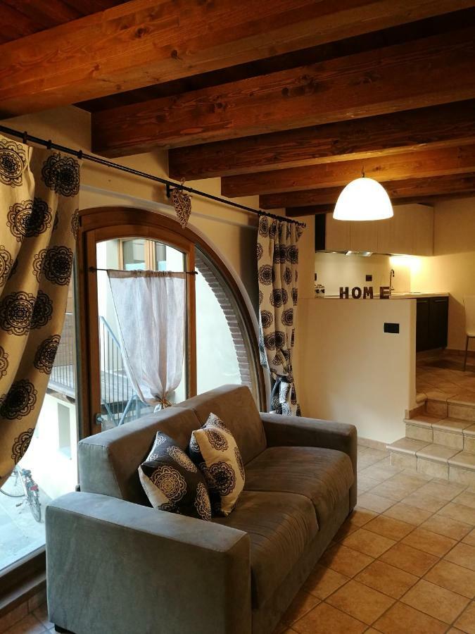 אאוסטה L'Atelier Du Temps - Les Greniers Appartements מראה חיצוני תמונה